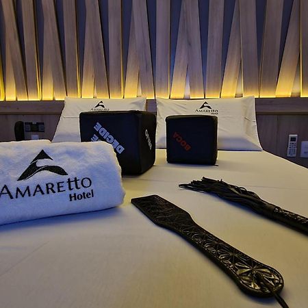 Amaretto Motel - Adults Only อาร์โกแวร์จิ ภายนอก รูปภาพ